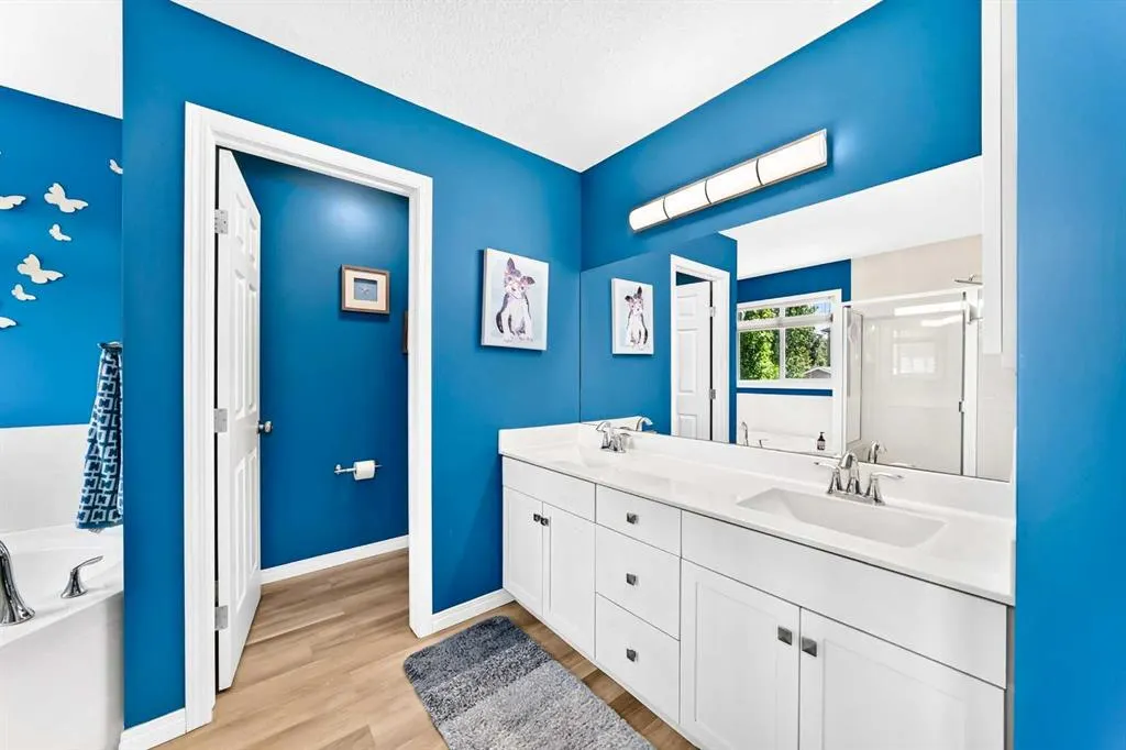 29 Westridge Crescent