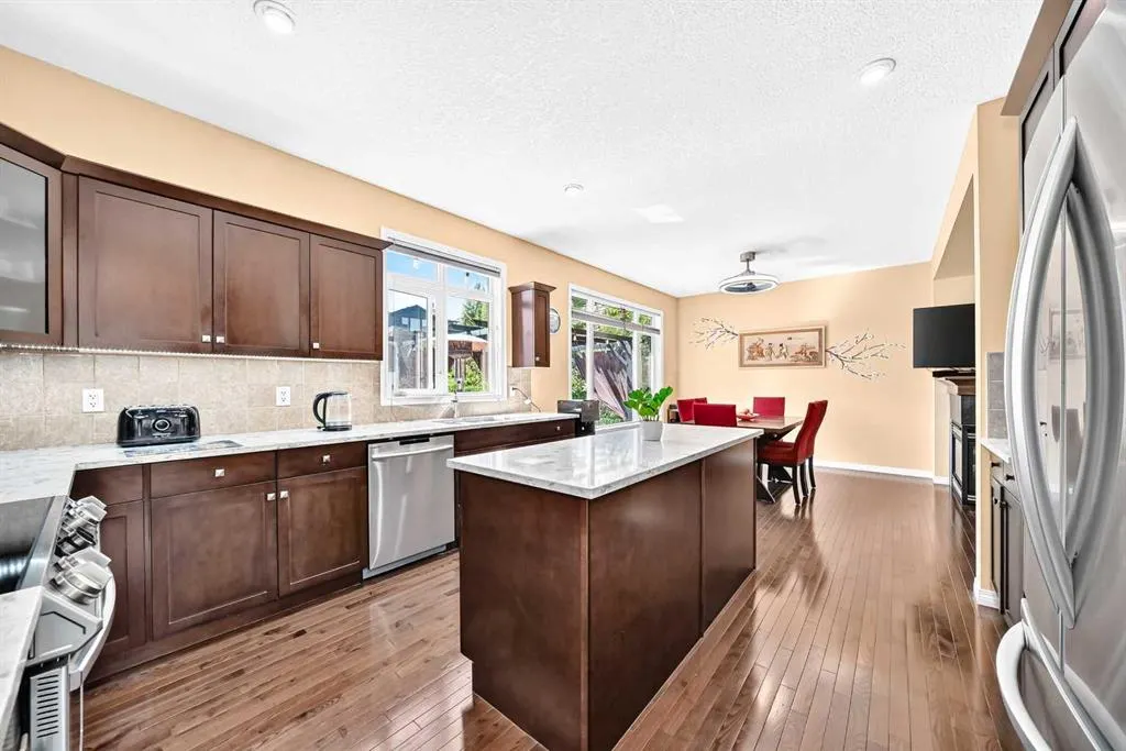 29 Westridge Crescent