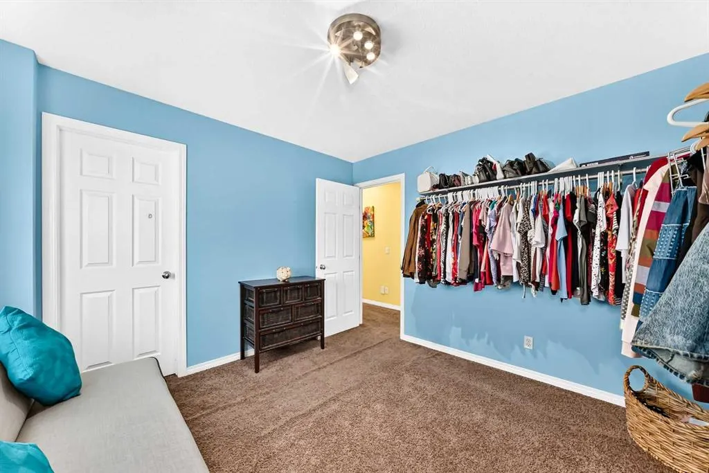 29 Westridge Crescent