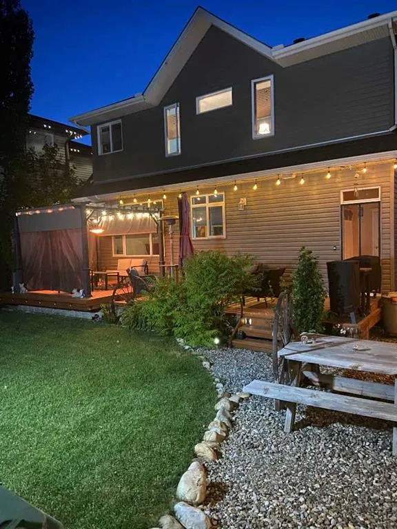 29 Westridge Crescent
