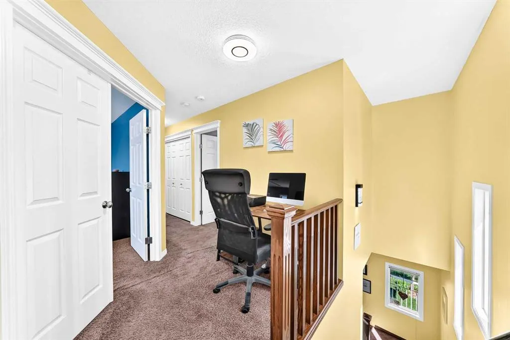 29 Westridge Crescent