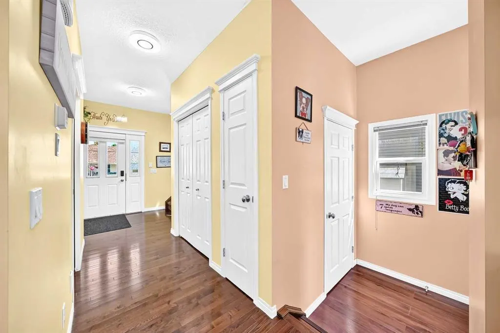 29 Westridge Crescent