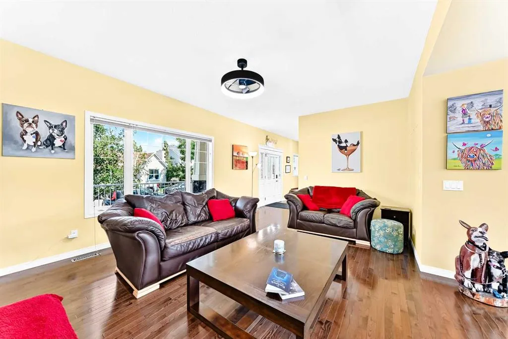 29 Westridge Crescent
