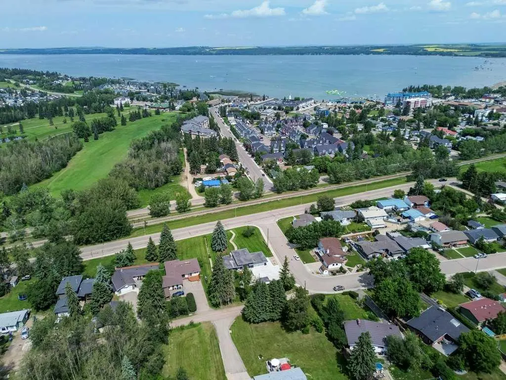 5307 48 Avenue
