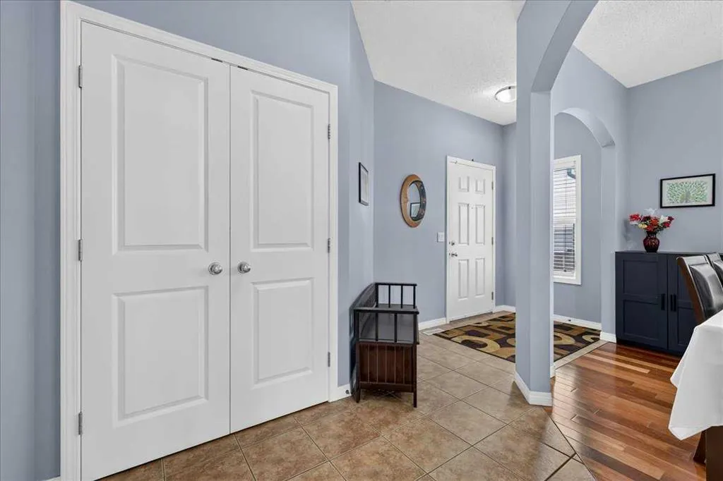 18 Copperstone Drive SE