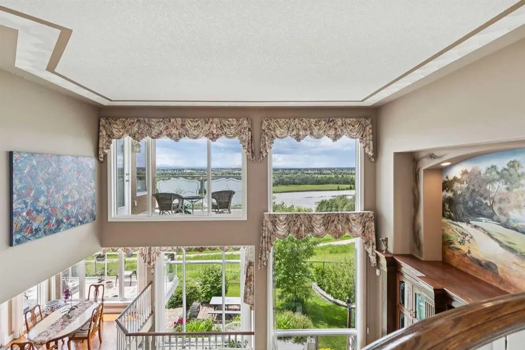 85 Mt Douglas Circle SE