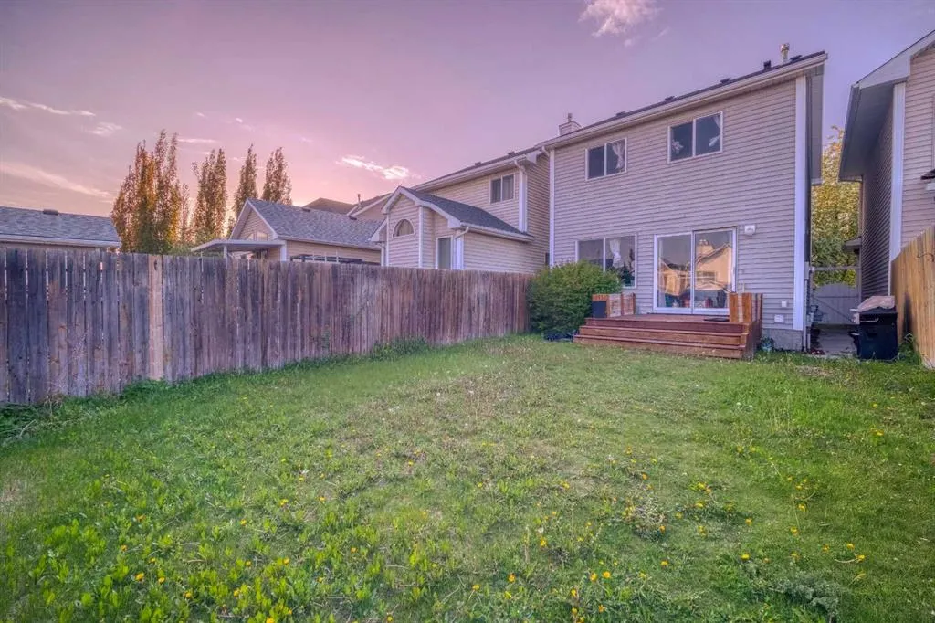 81 Prestwick Avenue SE