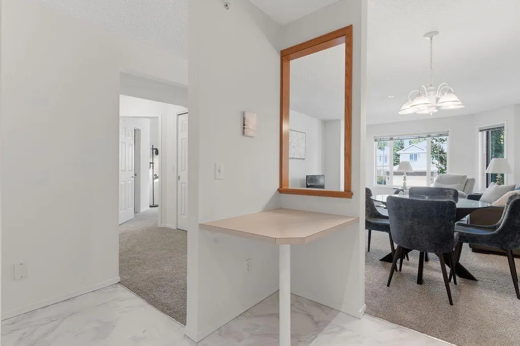 1210 Sienna Park Green SW #1210