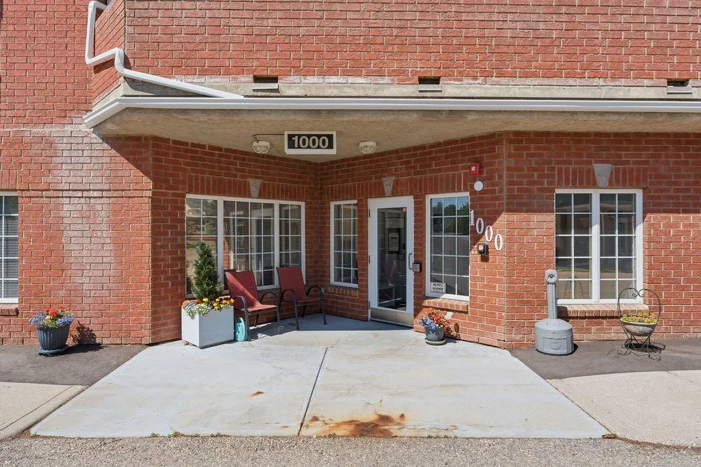 1210 Sienna Park Green SW #1210