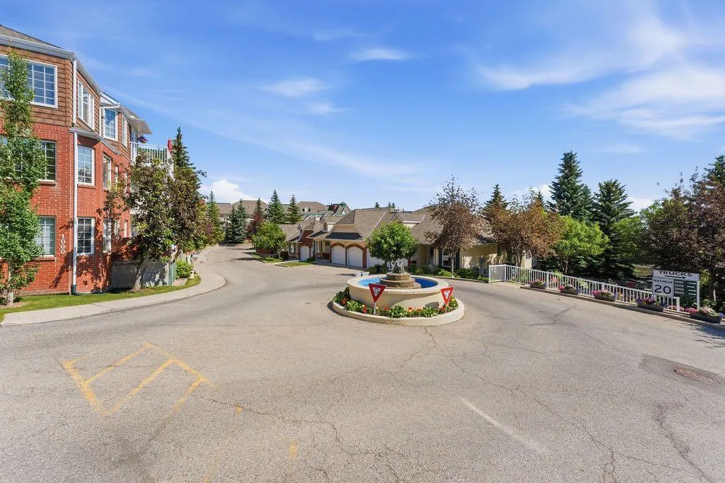 1210 Sienna Park Green SW #1210