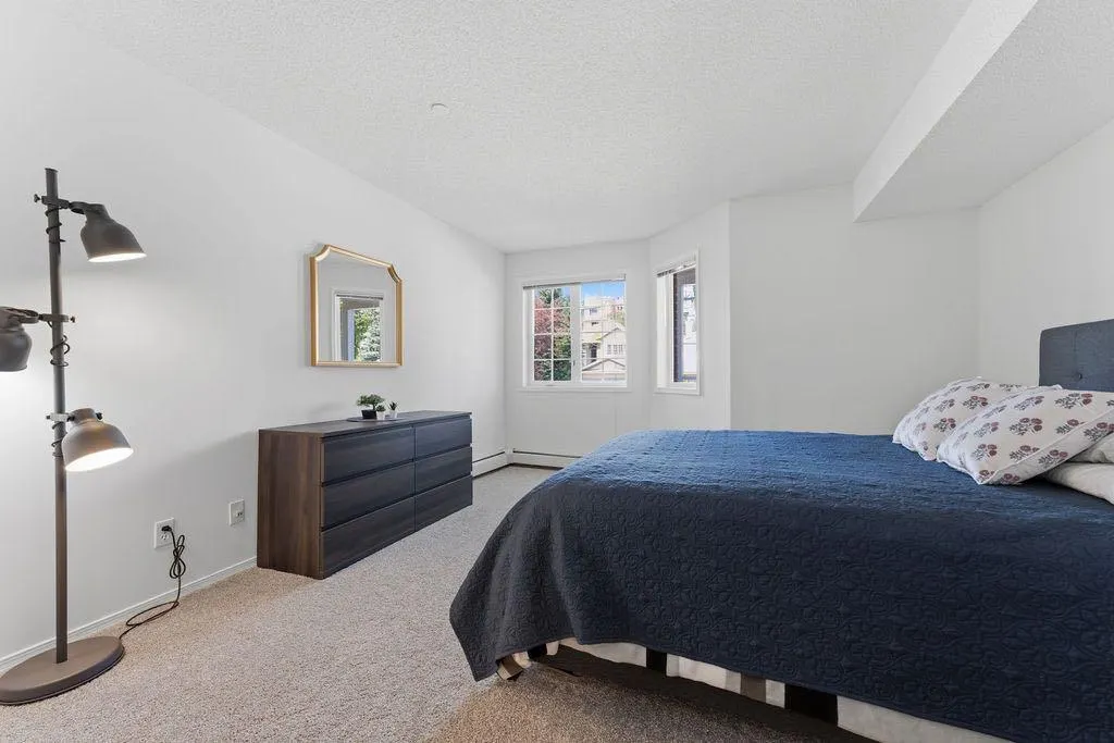 1210 Sienna Park Green SW #1210