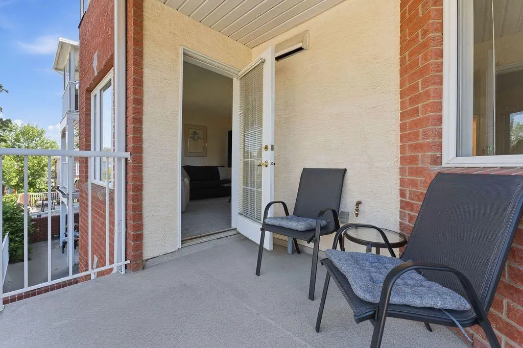 1210 Sienna Park Green SW #1210