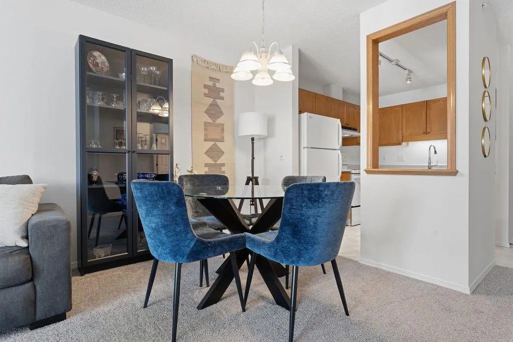 1210 Sienna Park Green SW #1210
