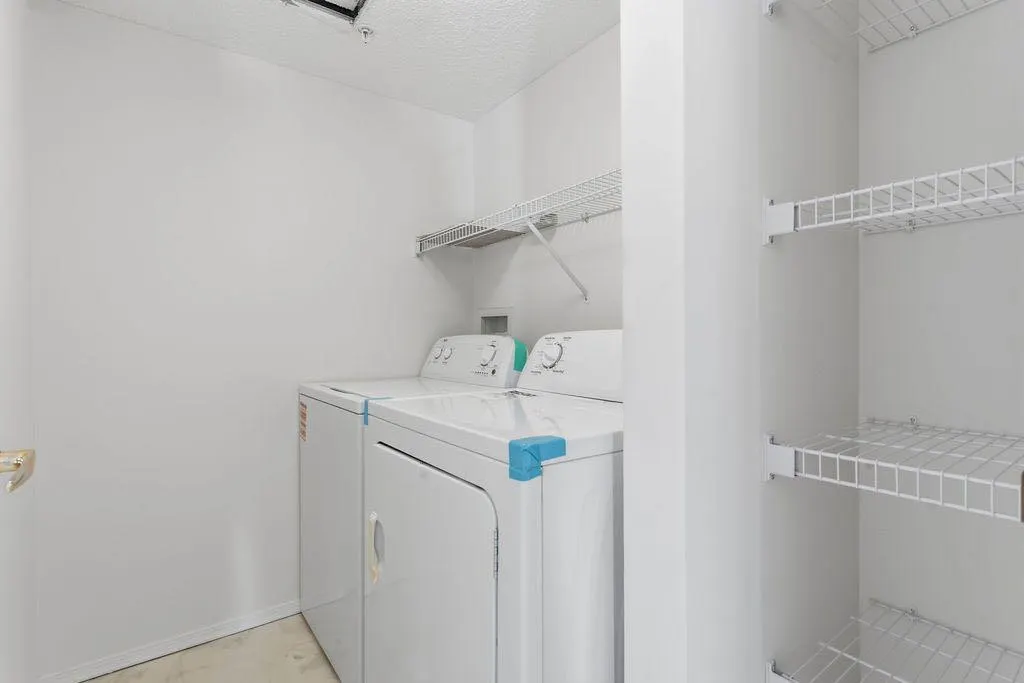 1210 Sienna Park Green SW #1210