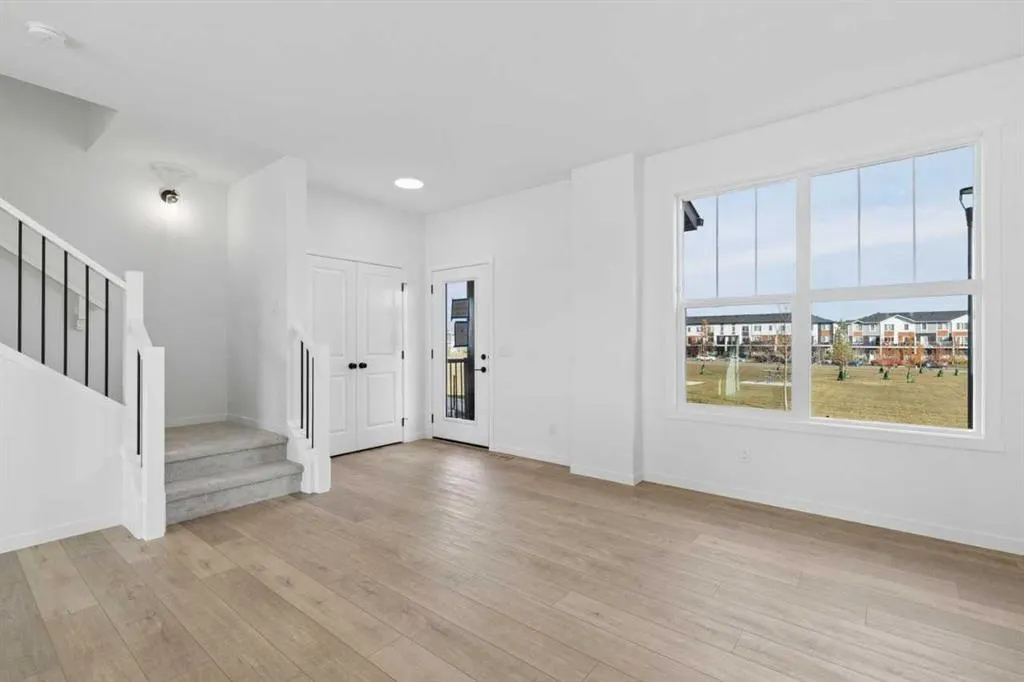 27 Creekstone Walk SW