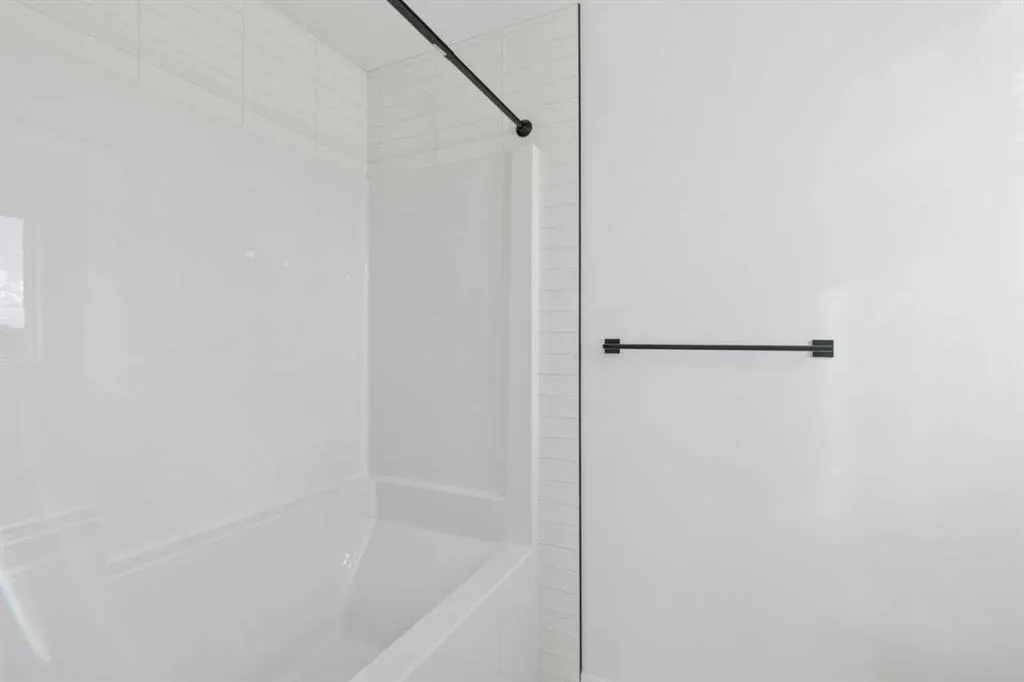 27 Creekstone Walk SW