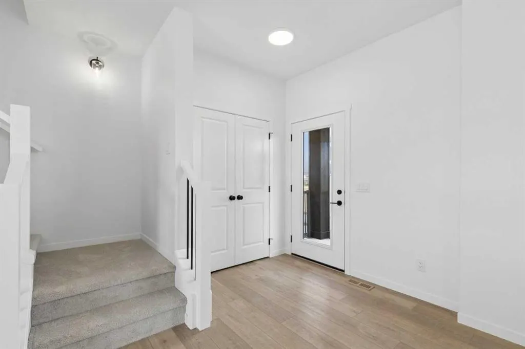 27 Creekstone Walk SW