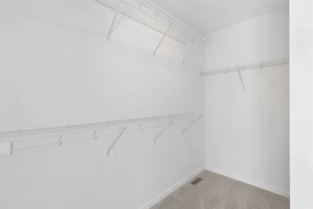 27 Creekstone Walk SW