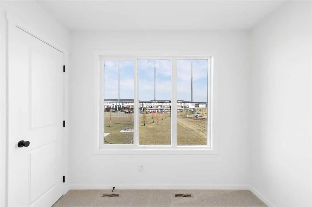 27 Creekstone Walk SW