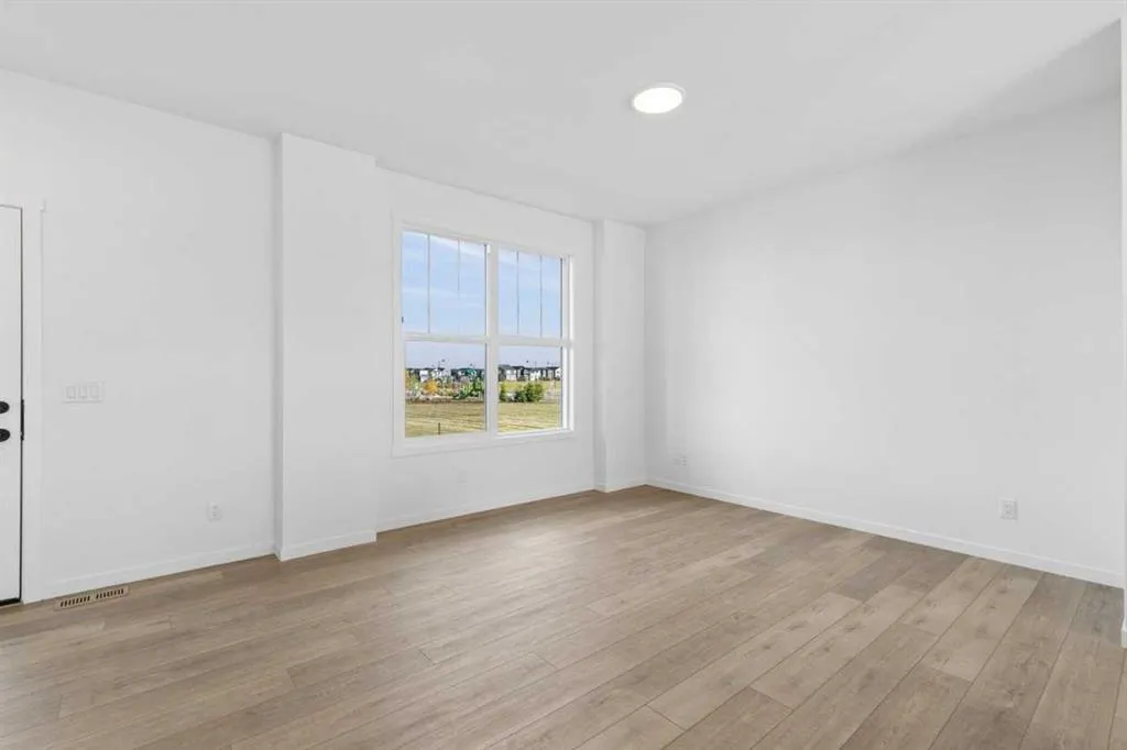 27 Creekstone Walk SW