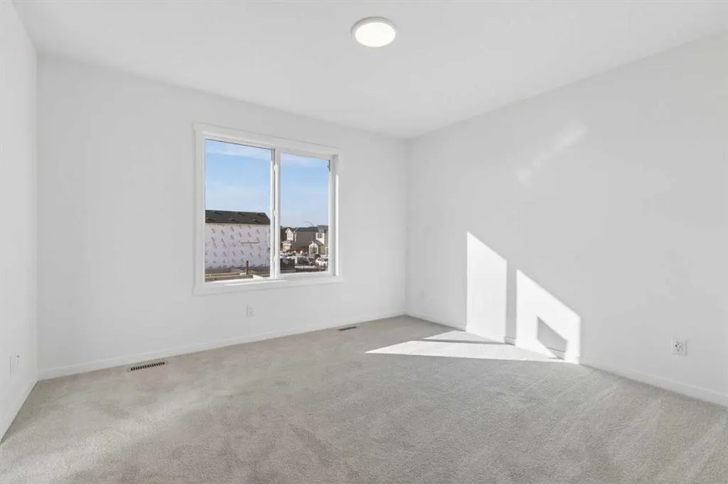 27 Creekstone Walk SW
