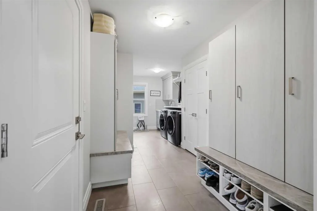 1 Meadow Close