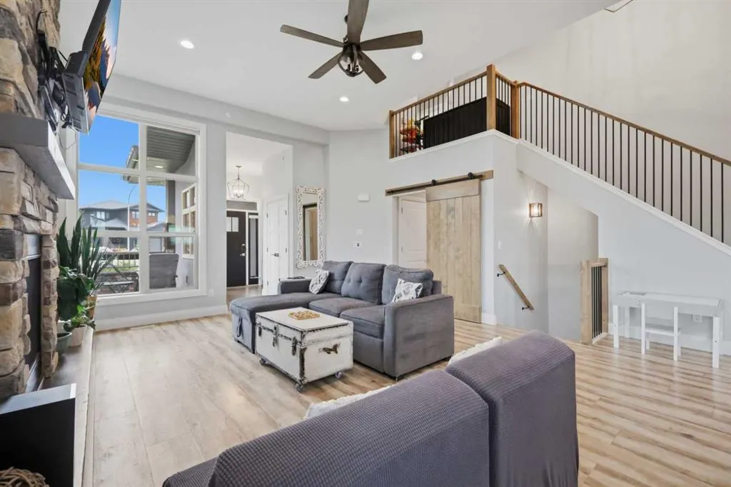 1 Meadow Close