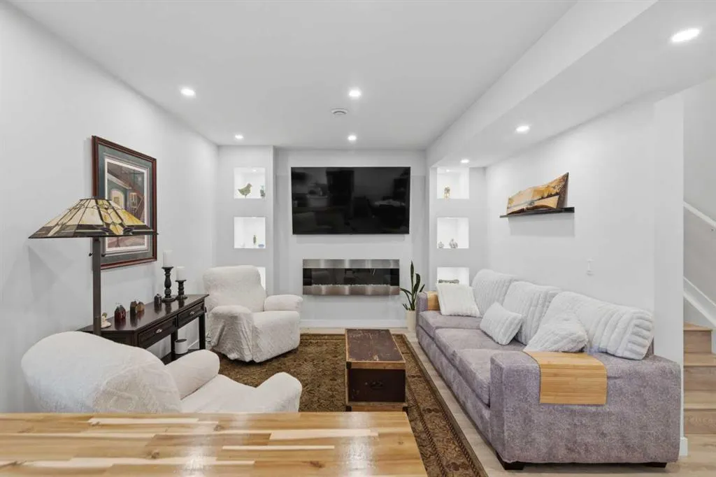 20 Highwood Drive