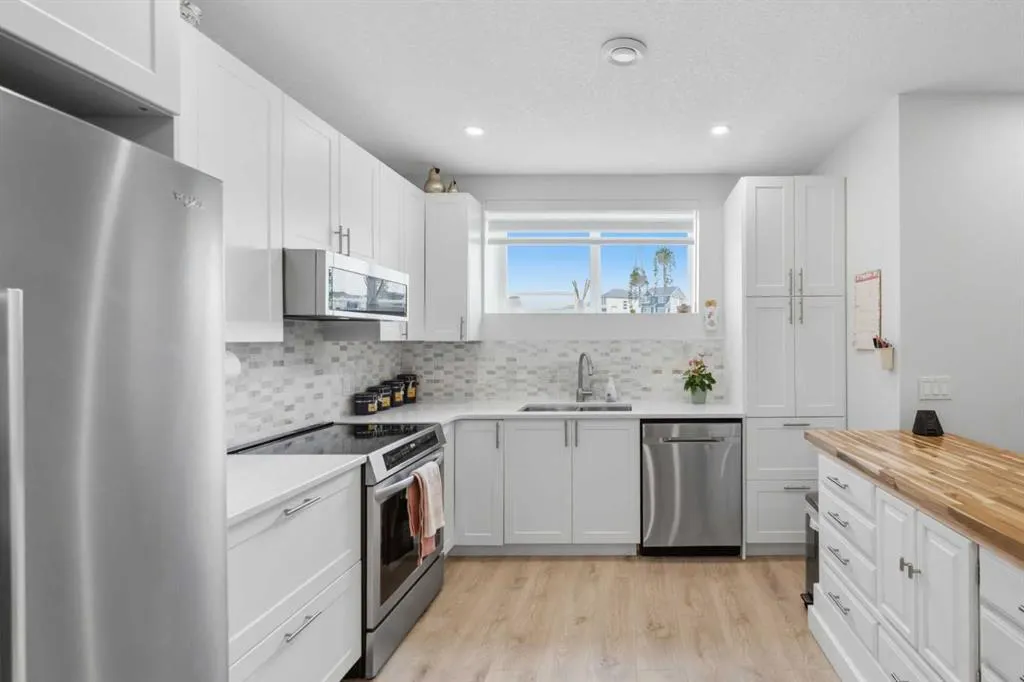 20 Highwood Drive