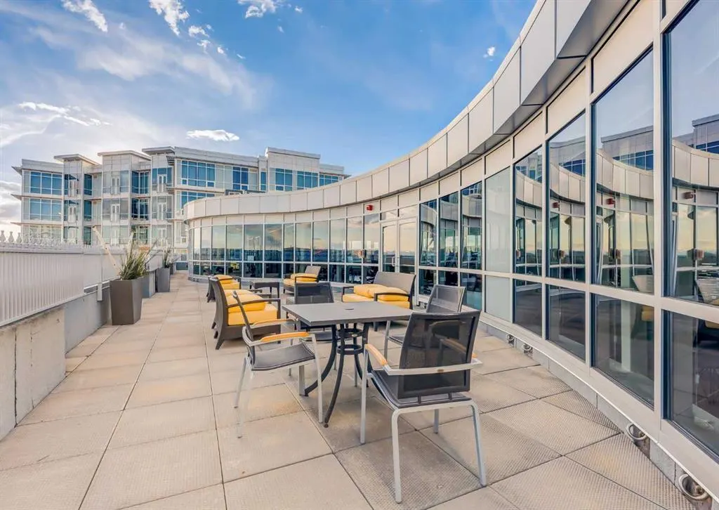 32 Varsity Estates Circle NW #408