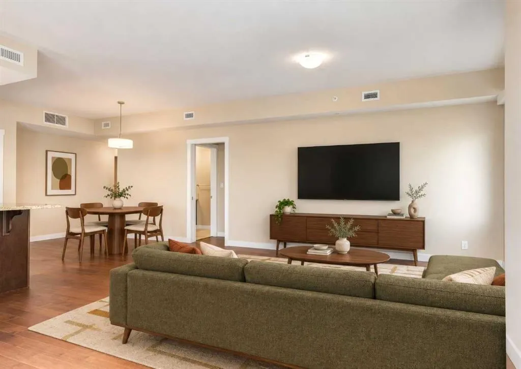 32 Varsity Estates Circle NW #408