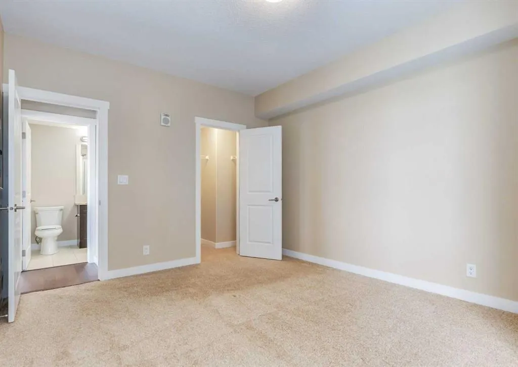 32 Varsity Estates Circle NW #408