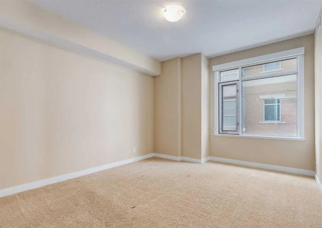 32 Varsity Estates Circle NW #408
