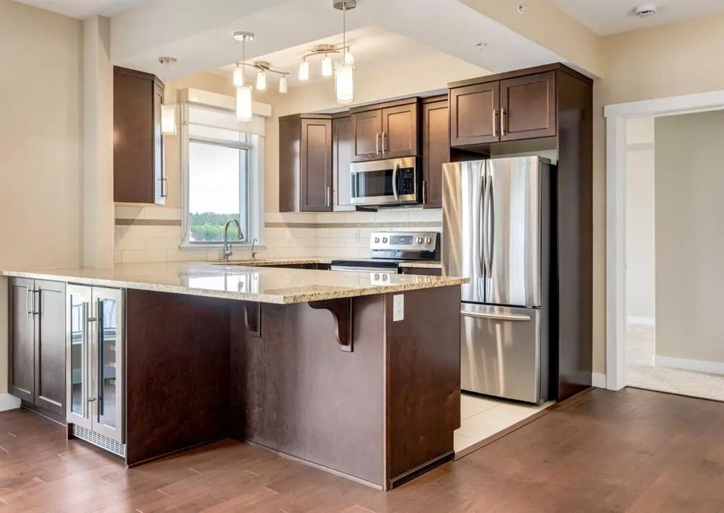 32 Varsity Estates Circle NW #408