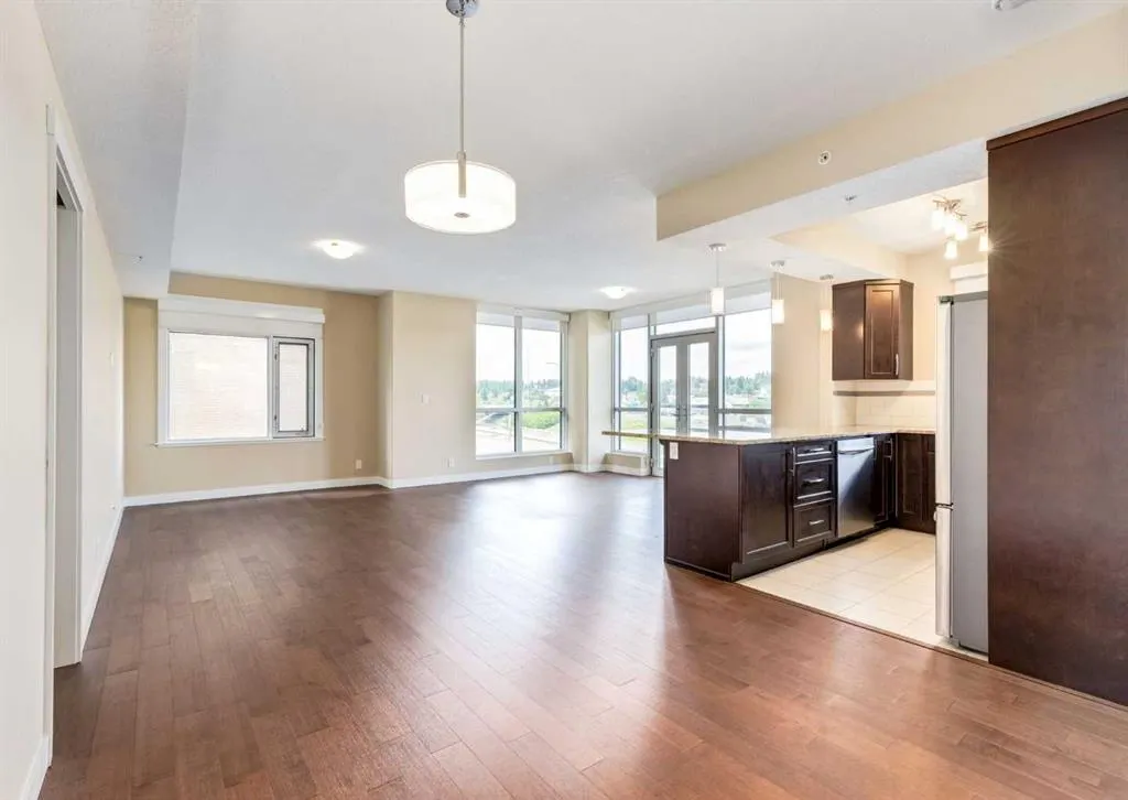 32 Varsity Estates Circle NW #408