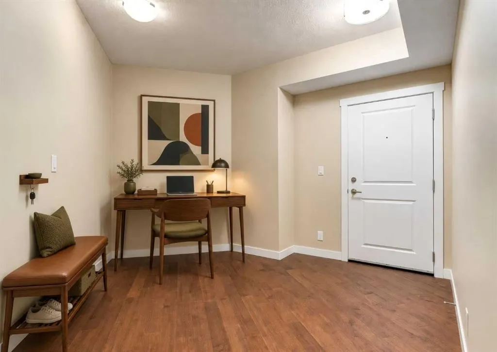 32 Varsity Estates Circle NW #408