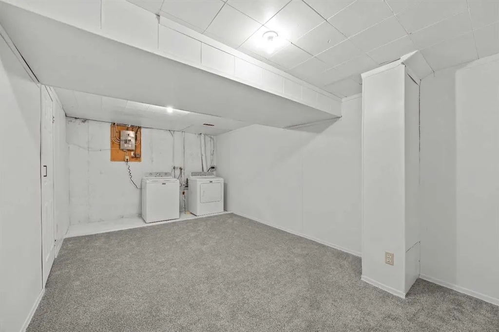 6223 31 Avenue NW #605