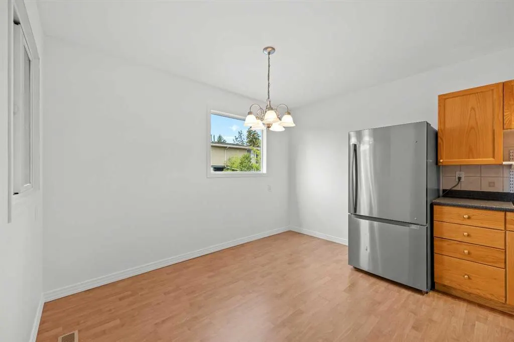 6223 31 Avenue NW #605