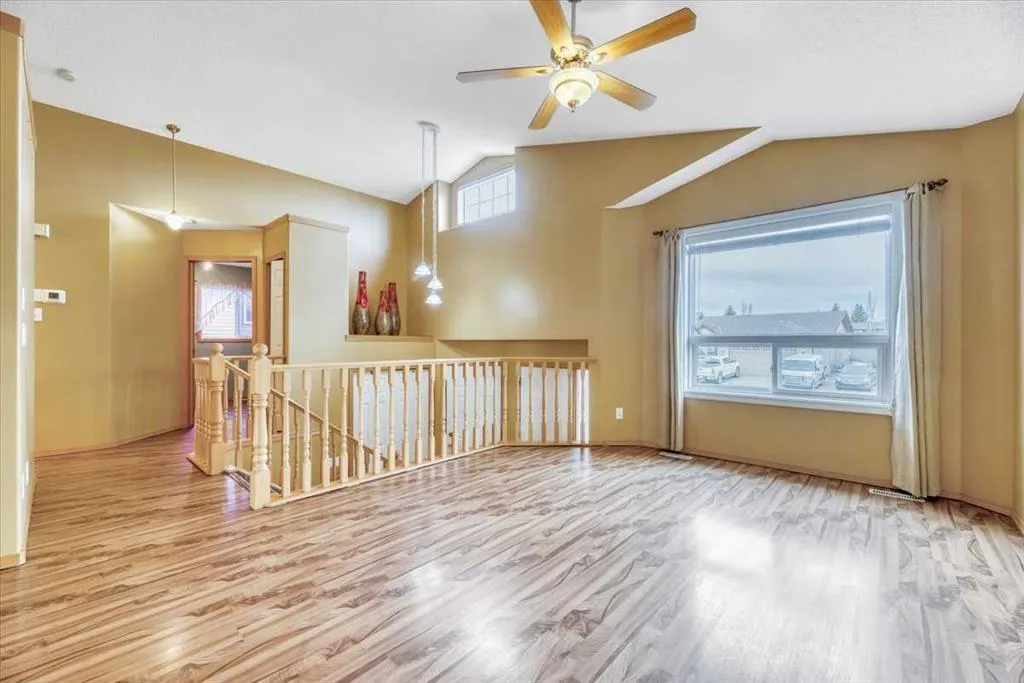 27 Aspen Creek Way