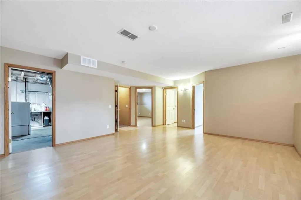 27 Aspen Creek Way