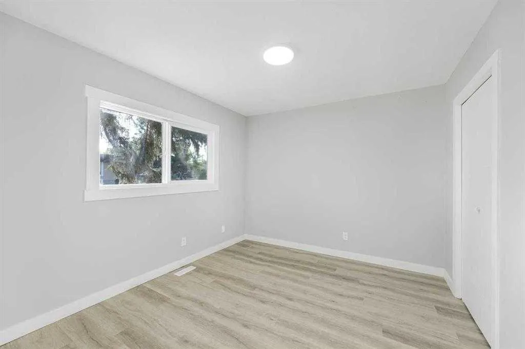 3239 Dovercliife Road SE