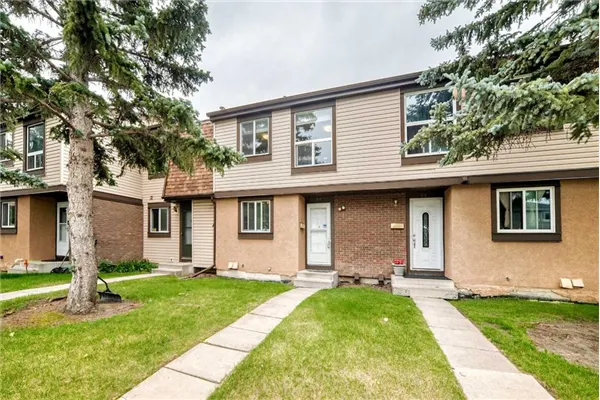 2727 Rundleson Road NE