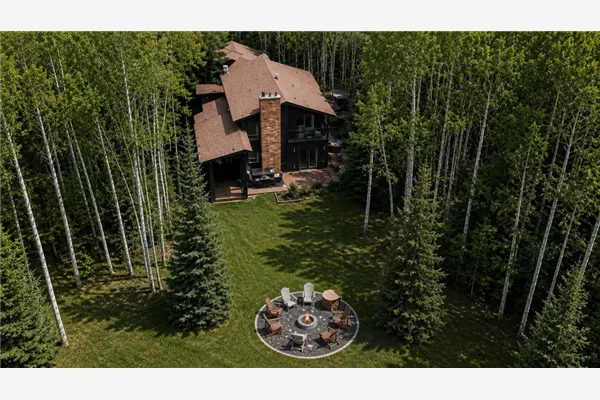 37 Aspen Creek Drive
