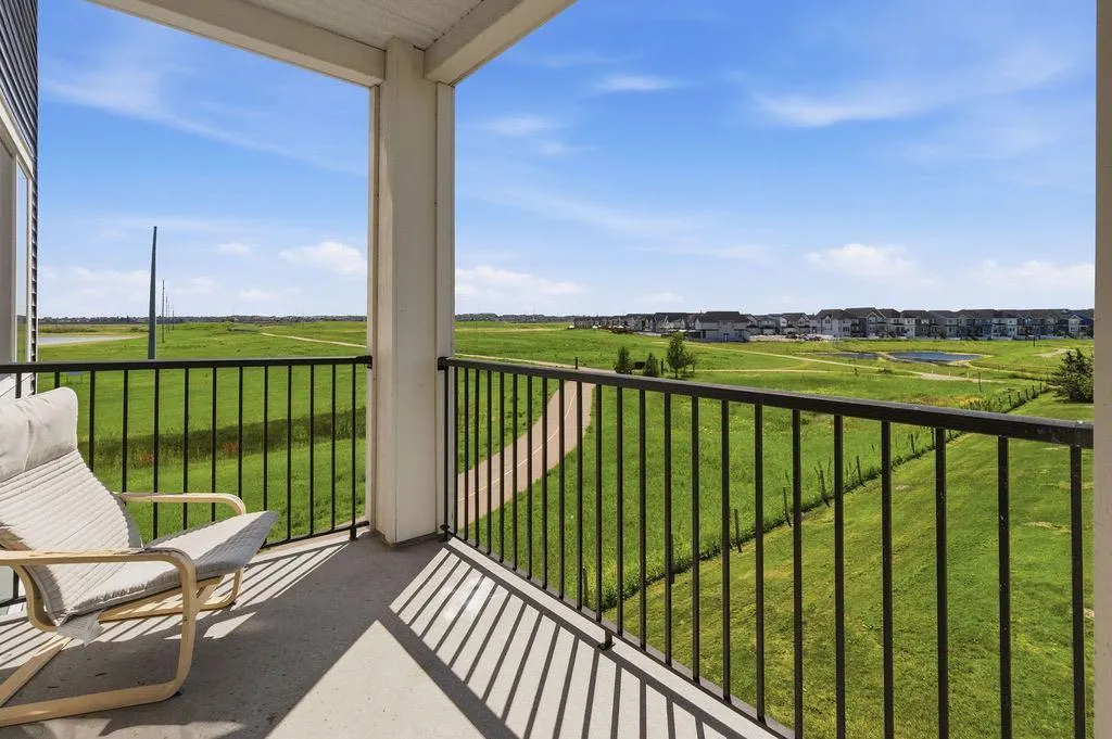 99 Copperstone Park SE #3209