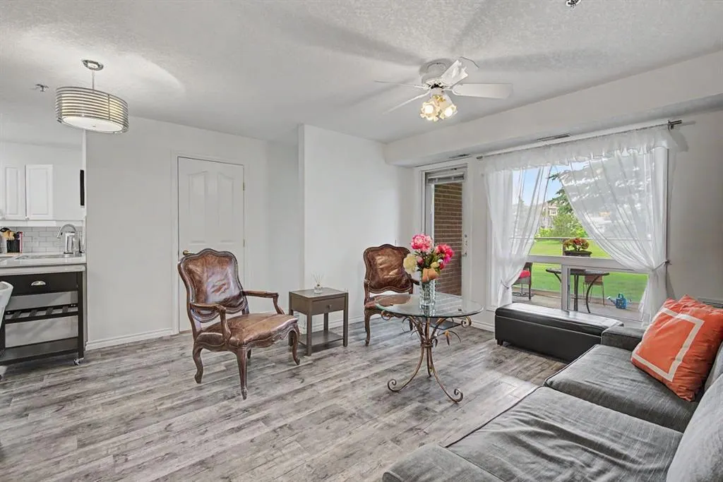 1818 Simcoe Boulevard SW #1114