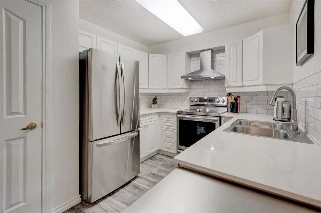 1818 Simcoe Boulevard SW #1114