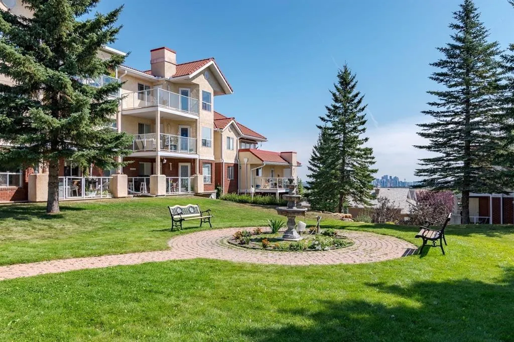1818 Simcoe Boulevard SW #1114