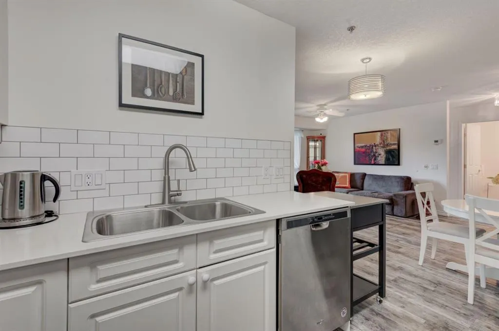 1818 Simcoe Boulevard SW #1114