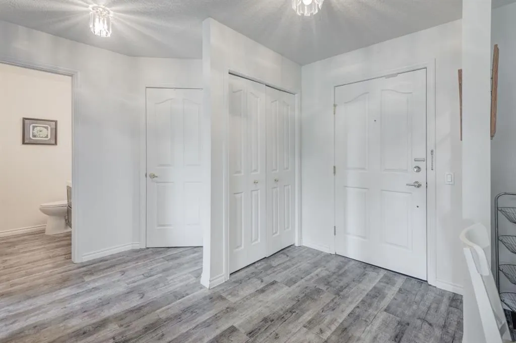 1818 Simcoe Boulevard SW #1114