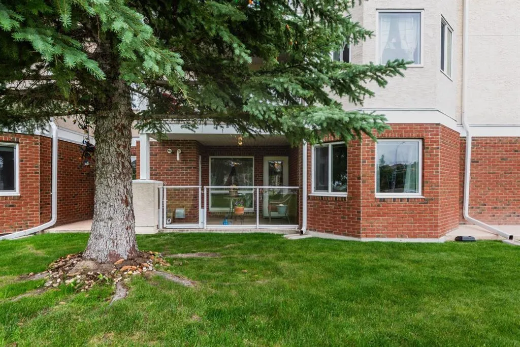 1818 Simcoe Boulevard SW #1114